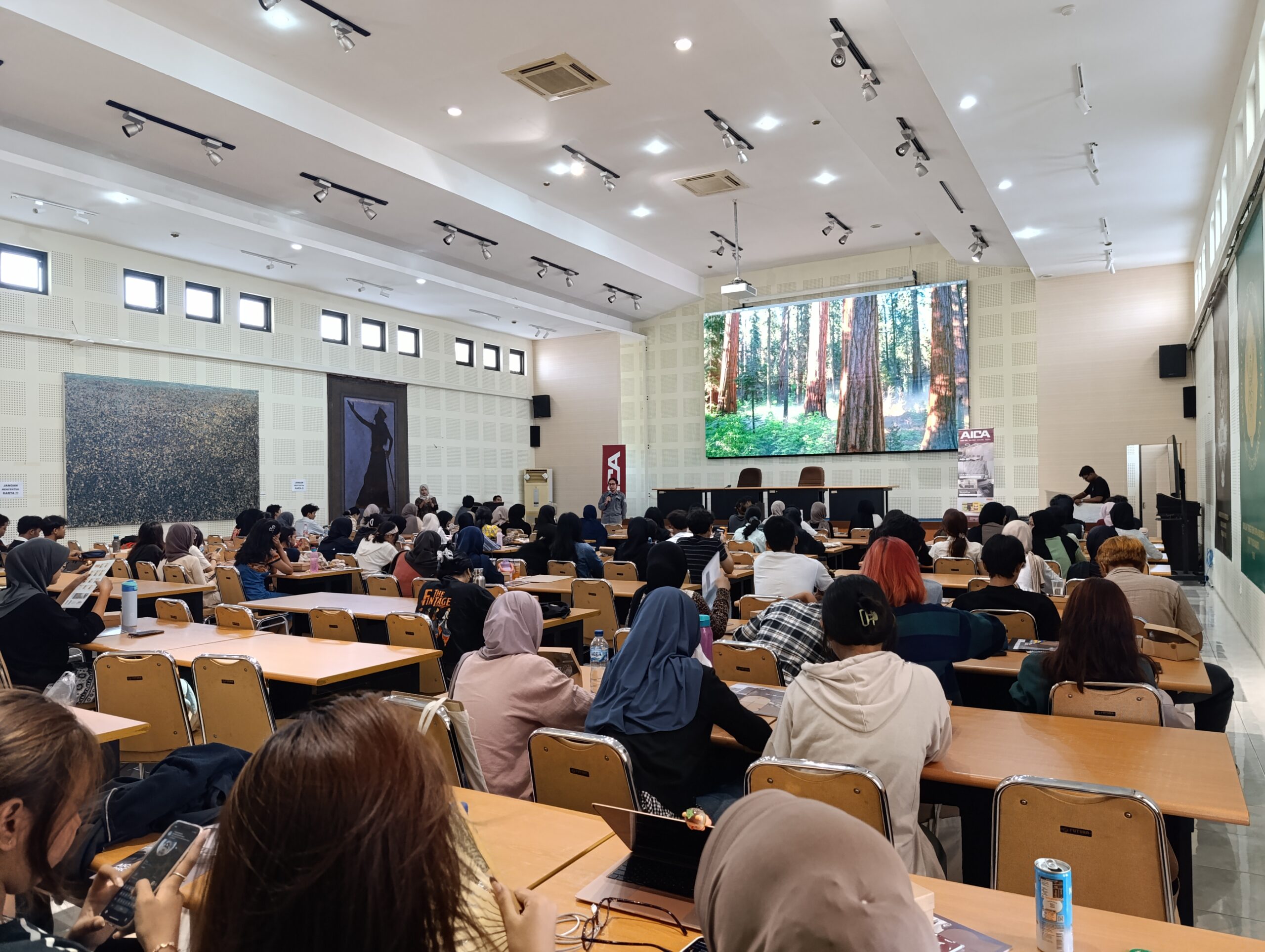 AICA Goes to Campus Hadir di ISI Yogyakarta: Mengupas Praktek Desain ...